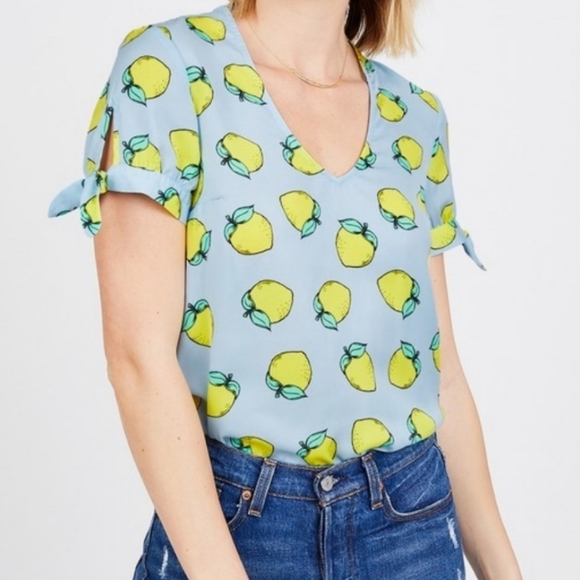 Modcloth Tops - Modcloth Lemon Shirt